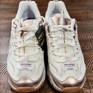 Skechers Natural/Gold Vintage Vision Sneakers